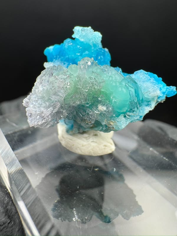 Gibbsite from Guizhou, China, individual mineral specimen view 6