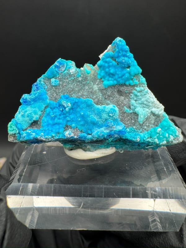Gibbsite from Guizhou, China, individual mineral specimen view 1