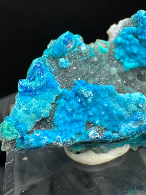 Gibbsite from Guizhou, China, individual mineral specimen view 3