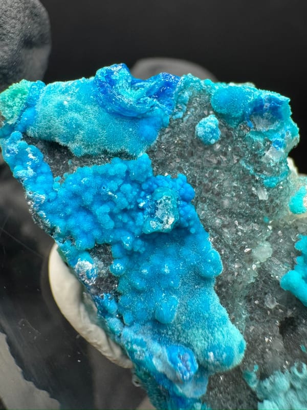 Gibbsite from Guizhou, China, individual mineral specimen view 9