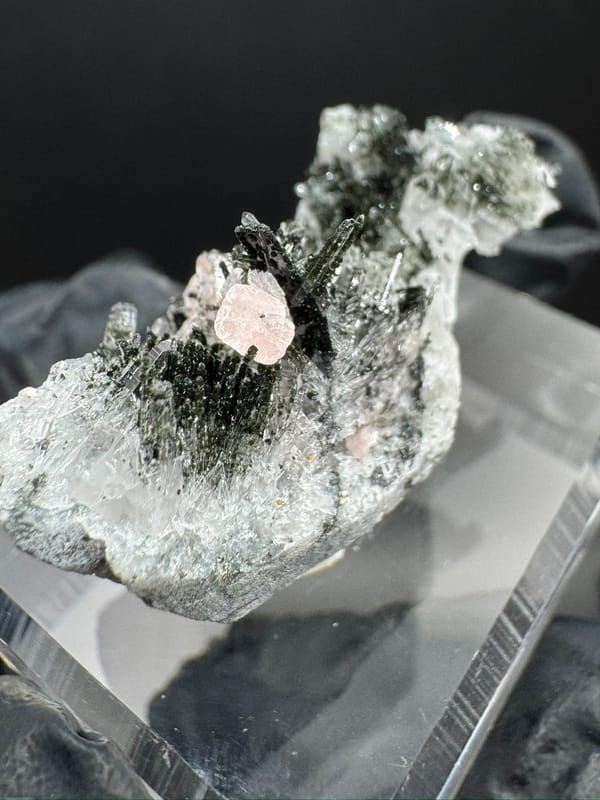 Rhodochrosite from Wuzhou, Guangxi, China, individual mineral specimen view 7