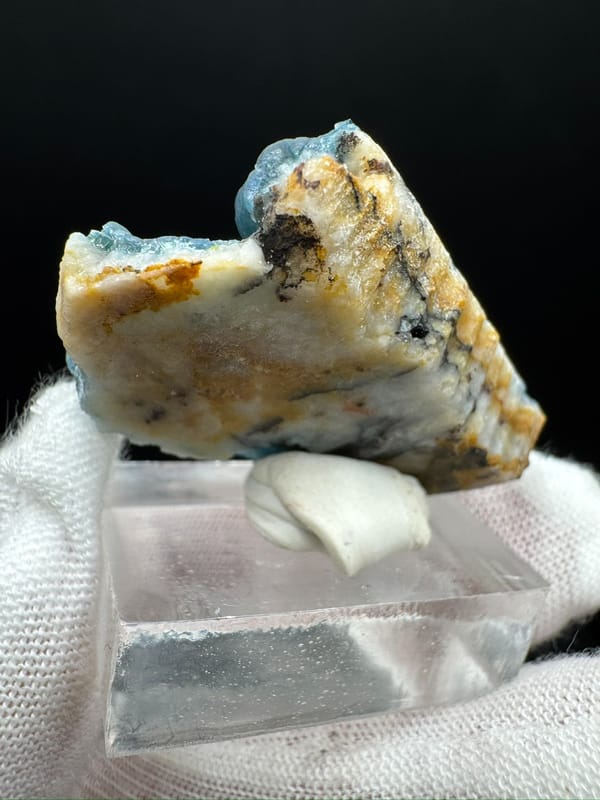 Gibbsite from Guangxi, China, individual mineral specimen view 5