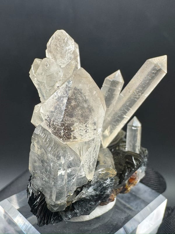 Quartz from Guangdong, China, individual mineral specimen view 9