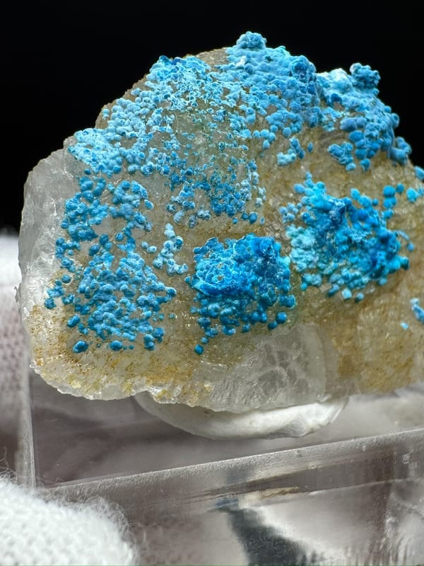Unidentified blue mineral from Yunnan, China, individual mineral specimen view 3