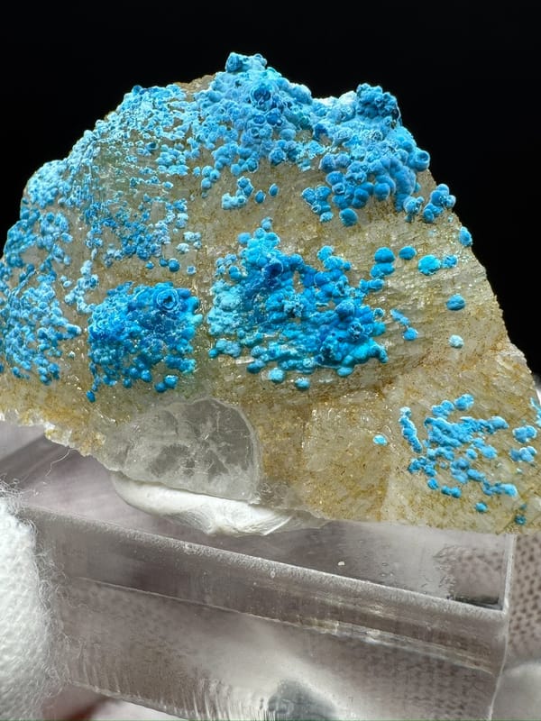 Unidentified blue mineral from Yunnan, China, individual mineral specimen view 4