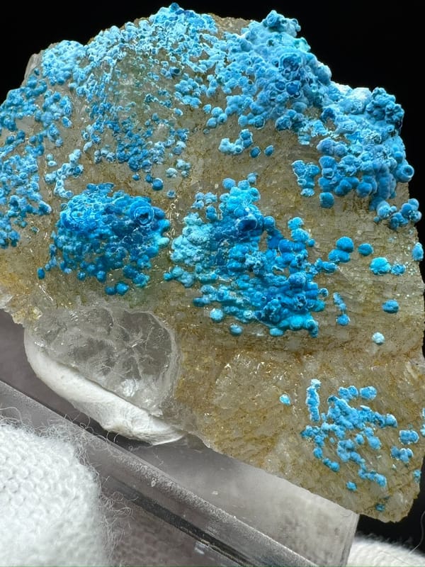 Unidentified blue mineral from Yunnan, China, individual mineral specimen view 5