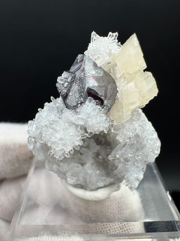 Cinnabar from Guizhou, China, individual mineral specimen view 4