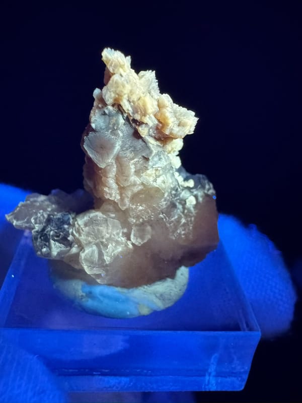 Calcite from Guizhou, China, individual mineral specimen view 4