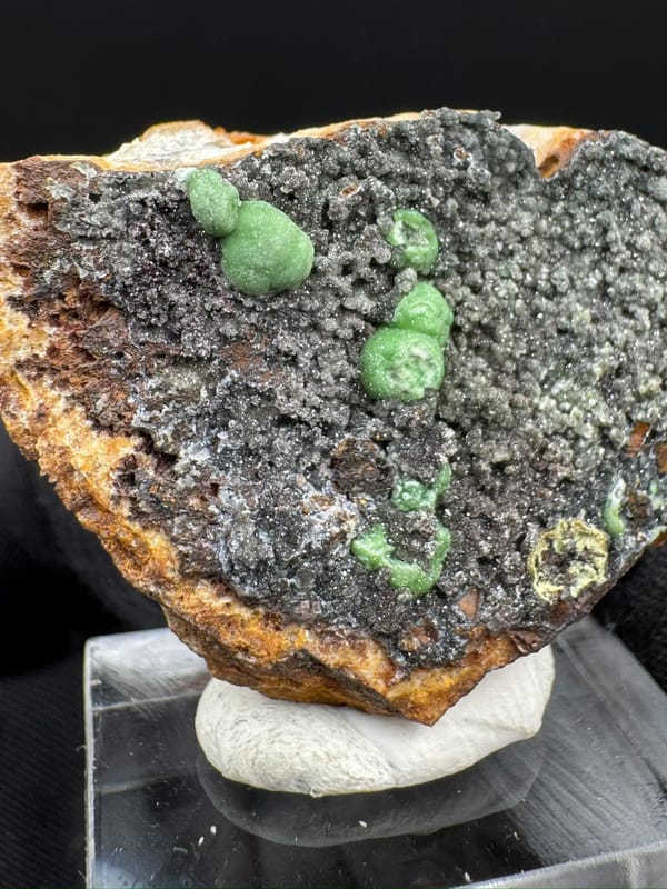 Hemimorphite from Yunnan, China, individual mineral specimen view 2