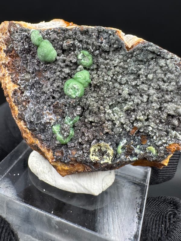 Hemimorphite from Yunnan, China, individual mineral specimen view 4