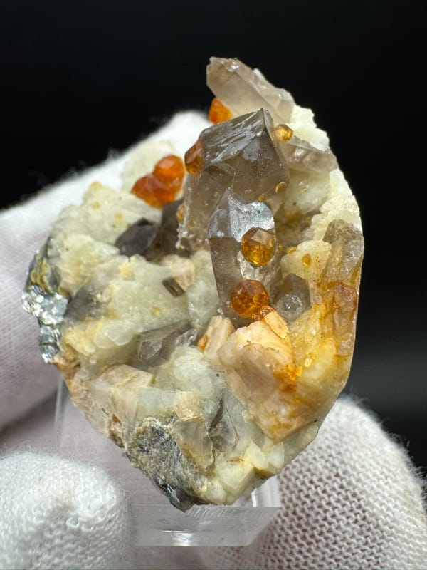 Spessartine from Fujian, China, individual mineral specimen view 8