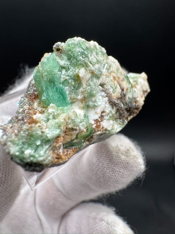 Emerald from Qinling, Shaanxi, China, individual mineral specimen view 8