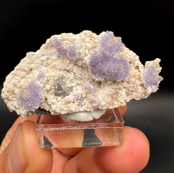 Creedite from Guizhou, China, individual mineral specimen view 1