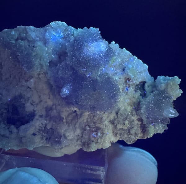 Creedite from Guizhou, China, individual mineral specimen view 2