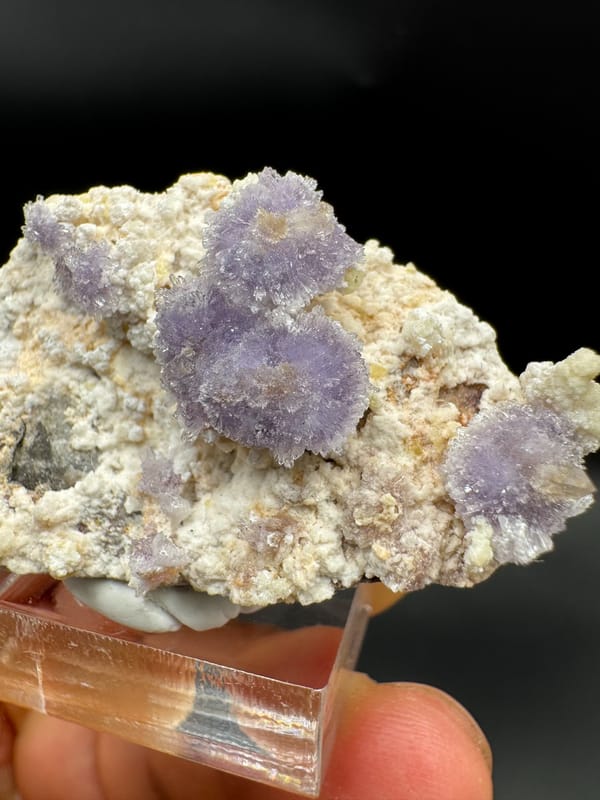 Creedite from Guizhou, China, individual mineral specimen view 3