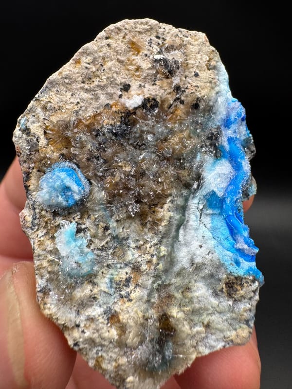 Creedite from Guizhou, China, individual mineral specimen view 2