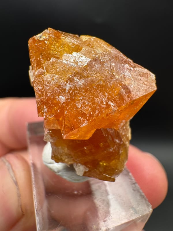 Scheelite from Sichuan, China, individual mineral specimen view 9