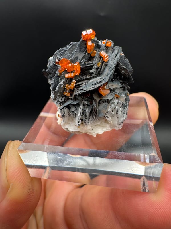 Baryte from Morocco, individual mineral specimen view 1