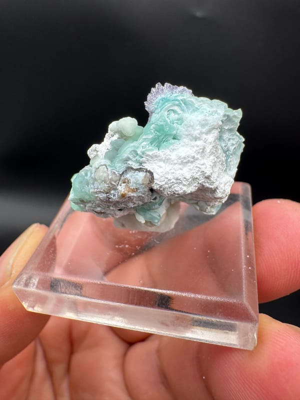 Creedite from Guizhou, China, individual mineral specimen view 4