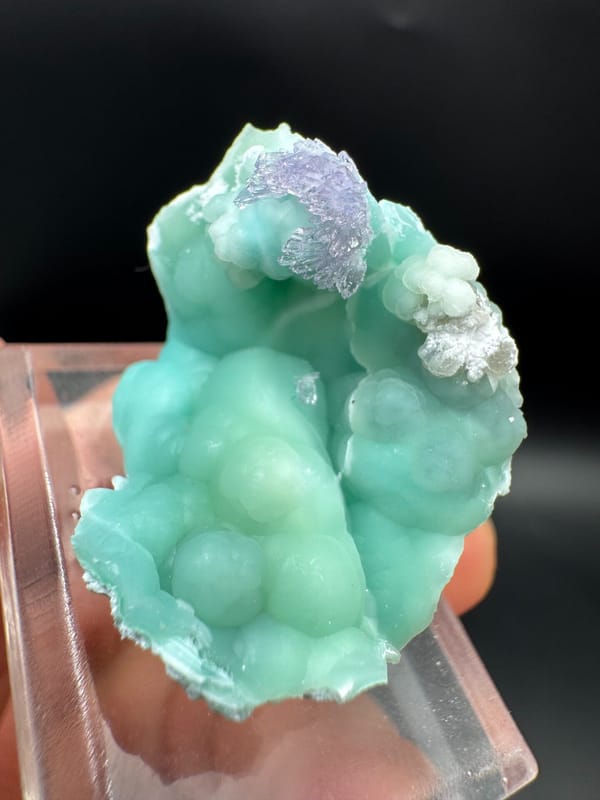 Creedite from Guizhou, China, individual mineral specimen view 7