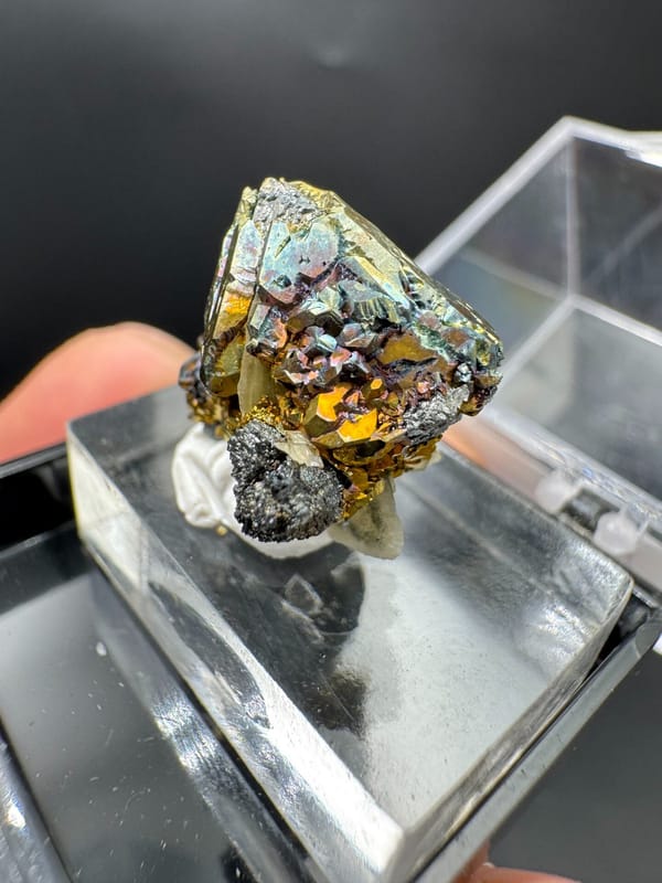 Chalcopyrite from Bijie, Guizhou, China, individual mineral specimen view 7