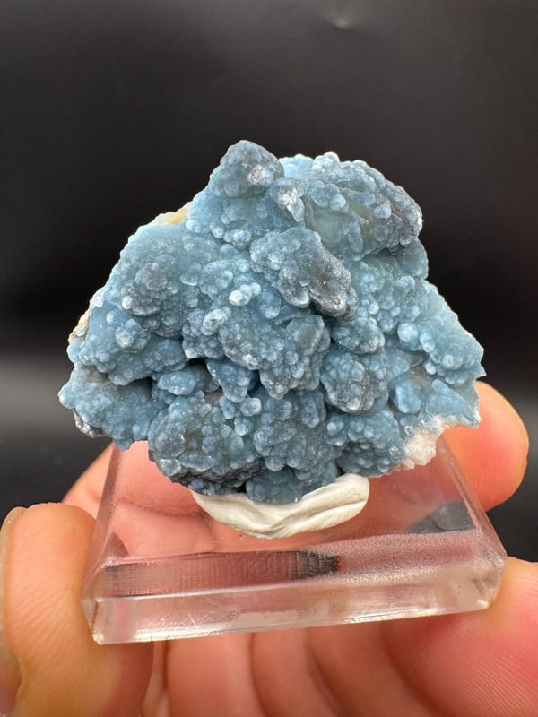 Plumbogummite from Guilin, Guangxi, China, individual mineral specimen view 1