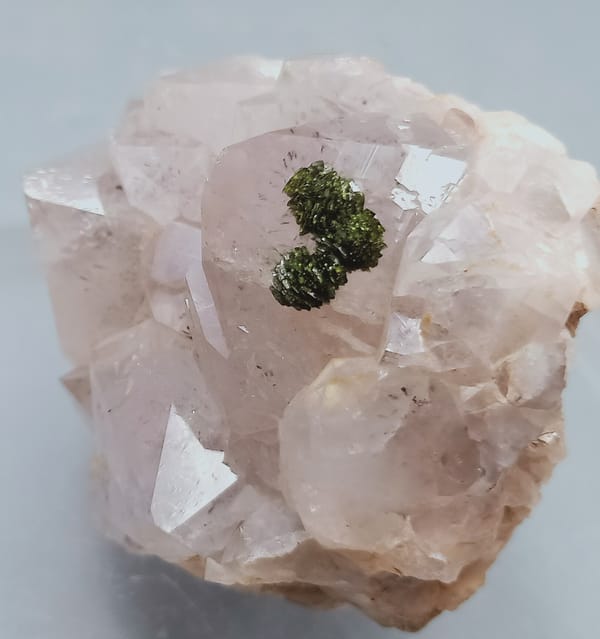 Quartz from Sichuan, China, individual mineral specimen view 3