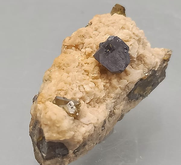 Sphalerite from Jiangxi, China, individual mineral specimen view 4