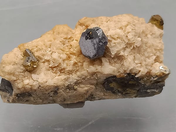Sphalerite from Jiangxi, China, individual mineral specimen view 5