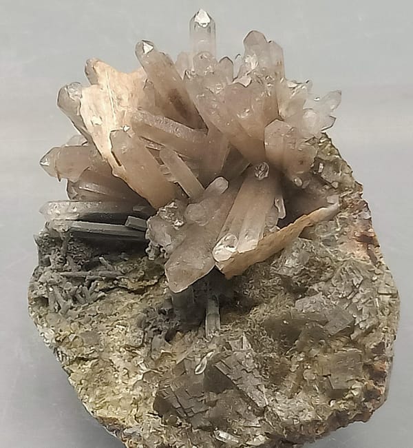 Quartz from Inner Mongolia, China, individual mineral specimen view 2