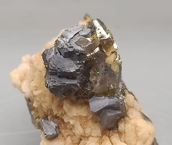 Sphalerite from Jiangxi, China, individual mineral specimen view 3