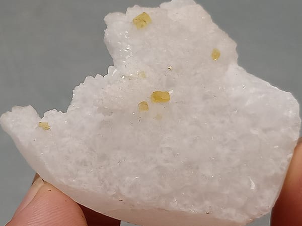 Baryte from Jiangxi, China, individual mineral specimen view 1