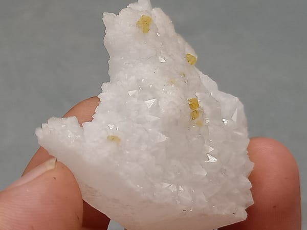Baryte from Jiangxi, China, individual mineral specimen view 4