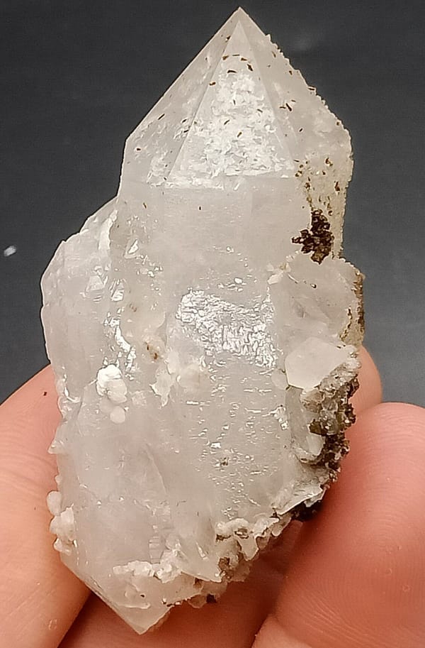 Quartz from Hubei, China, individual mineral specimen view 2