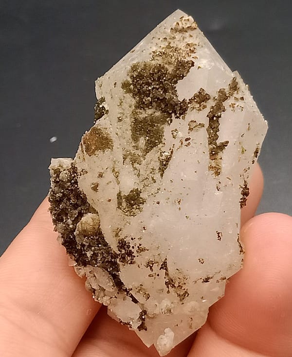 Quartz from Hubei, China, individual mineral specimen view 5