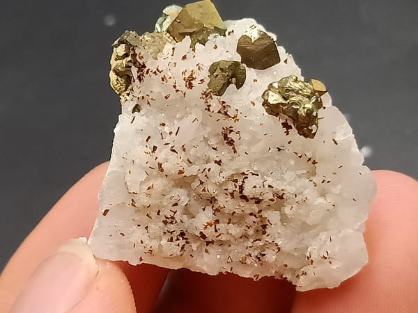 Chalcopyrite from Hubei, China, individual mineral specimen view 4