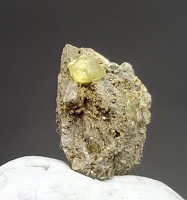 Unidentified mineral from Hunan, China, individual mineral specimen view 1