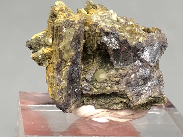 Unidentified mineral from Hunan, China, individual mineral specimen view 1