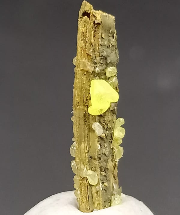 Unidentified mineral from Hunan, China, individual mineral specimen view 2