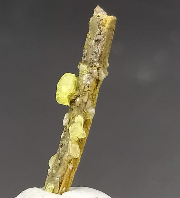 Unidentified mineral from Hunan, China, individual mineral specimen view 3