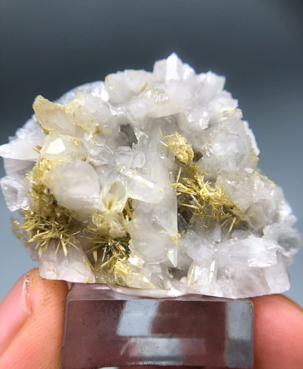 Quartz from Sanming, Fujian, China, individual mineral specimen view 1