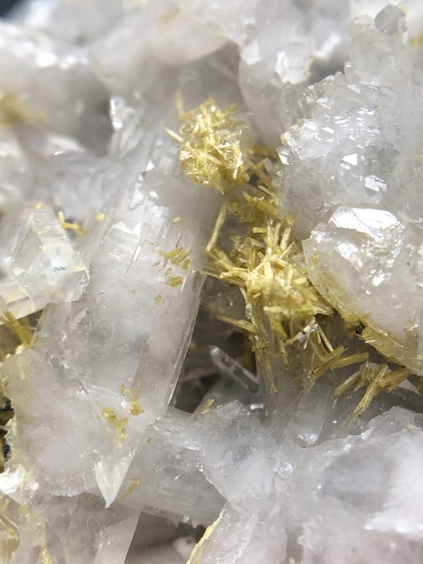 Quartz from Sanming, Fujian, China, individual mineral specimen view 4