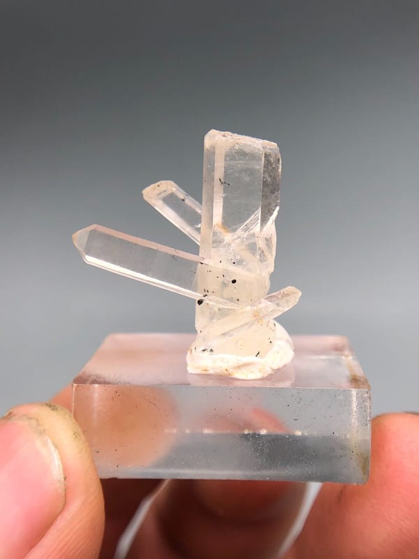 Quartz from Guangdong, China, individual mineral specimen view 2