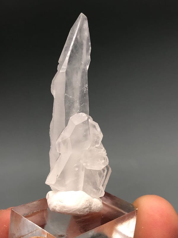 Quartz from Pakistan, individual mineral specimen view 2