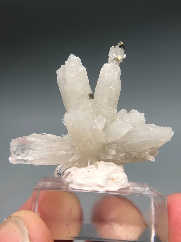 Quartz from Shangbao Mine, Leiyang, Hunan, China, individual mineral specimen view 8