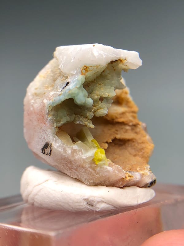 Plumbogummite from Guangxi, China, individual mineral specimen view 5