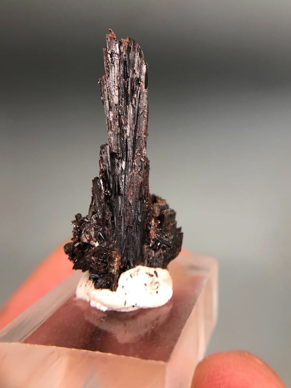 Hubnerite from Yaogangxian Mine, Yizhang Co., Hunan, China, individual mineral specimen view 3