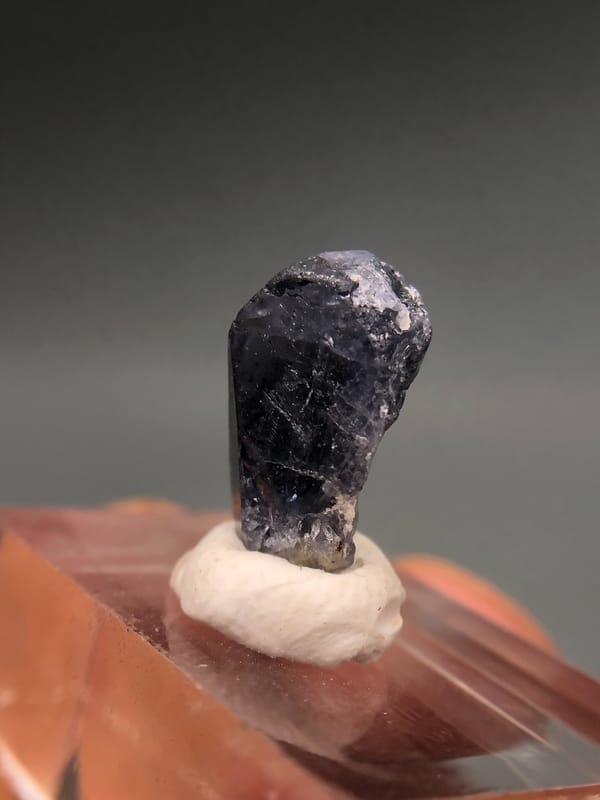 Spinel from China, individual mineral specimen view 2