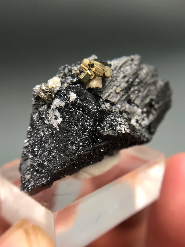 Marmatite (iron-rich sphalerite) from Jiangxi, China, individual mineral specimen view 3