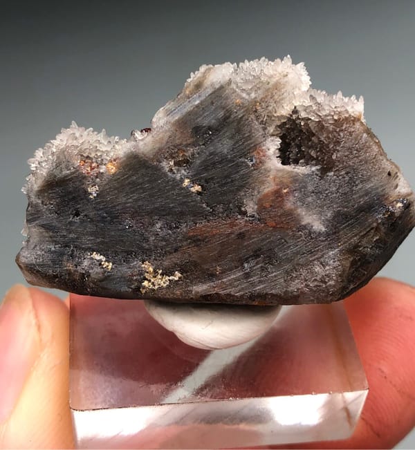 Quartz from Hunan, China, individual mineral specimen view 5